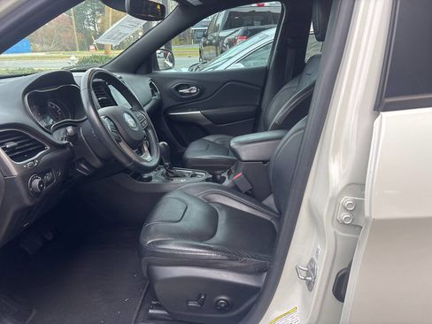 Used 2019 Jeep Cherokee High Altitude image 9