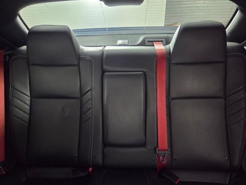 Used 2016 Dodge Challenger SRT Hellcat RWD image 22