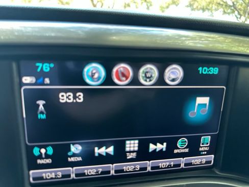 Used 2018 Chevrolet Silverado 1500 LT w/ Texas Edition RWD image 19