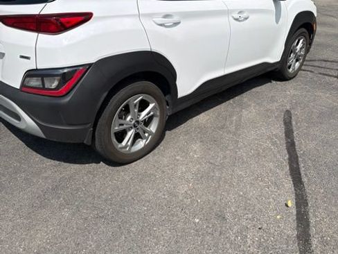 Used 2023 Hyundai Kona SEL AWD/4WD image 5
