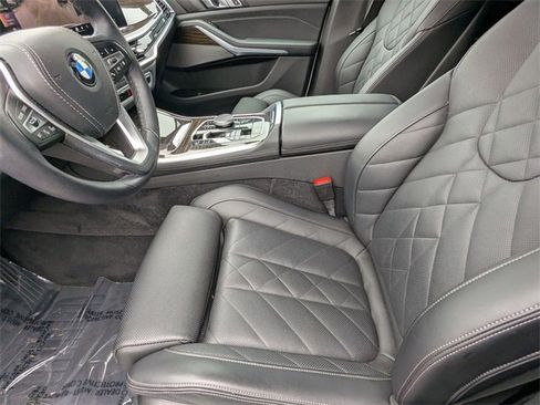 Used 2024 BMW X5 xDrive40i w/ Premium Package image 14