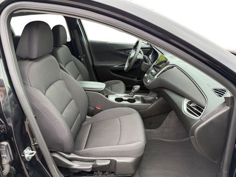 Used 2024 Chevrolet Malibu LT FWD image 24