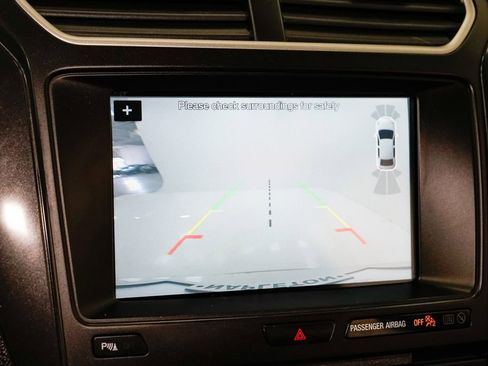 Used 2017 Ford Explorer XLT w/ Equipment Group 202A image 15