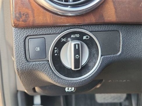 Used 2013 Mercedes-Benz GLK 350 2WD image 17