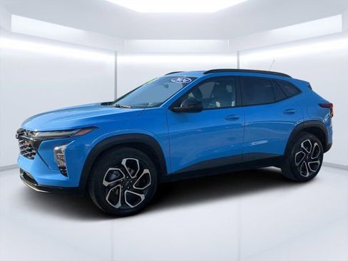 Used 2024 Chevrolet Trax RS w/ Sunroof Package image 7