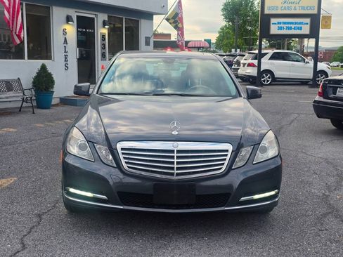 Used 2012 Mercedes-Benz E 350 4MATIC Sedan image 3