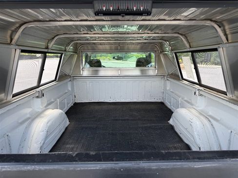 Used 2005 Chevrolet Silverado 1500 2WD Regular Cab image 12