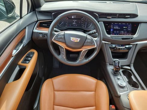 Used 2023 Cadillac XT5 Premium Luxury image 10