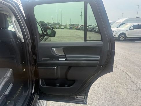Used 2025 Ford Expedition Platinum AWD/4WD image 66