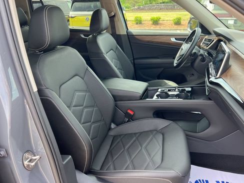 Used 2026 Volkswagen Atlas SE w/ Panoramic Sunroof Package FWD image 24