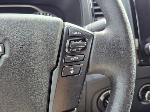 Used 2023 Nissan Frontier SV w/ Midnight Edition Package image 33