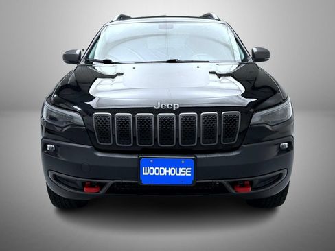 Used 2019 Jeep Cherokee Trailhawk w/ Cold Weather Group AWD/4WD image 2