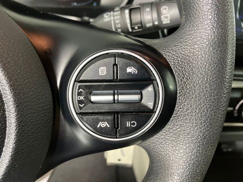 Used 2023 Kia Soul LX w/ LX Technology Package image 18