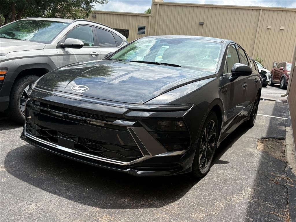 Used 2025 Hyundai Sonata SEL AWD/4WD image 1