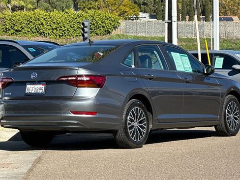 Used 2019 Volkswagen Jetta SE image 5