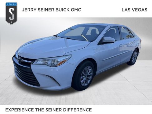 Used 2017 Toyota Camry LE w/ Protection Package (Q2) image 1