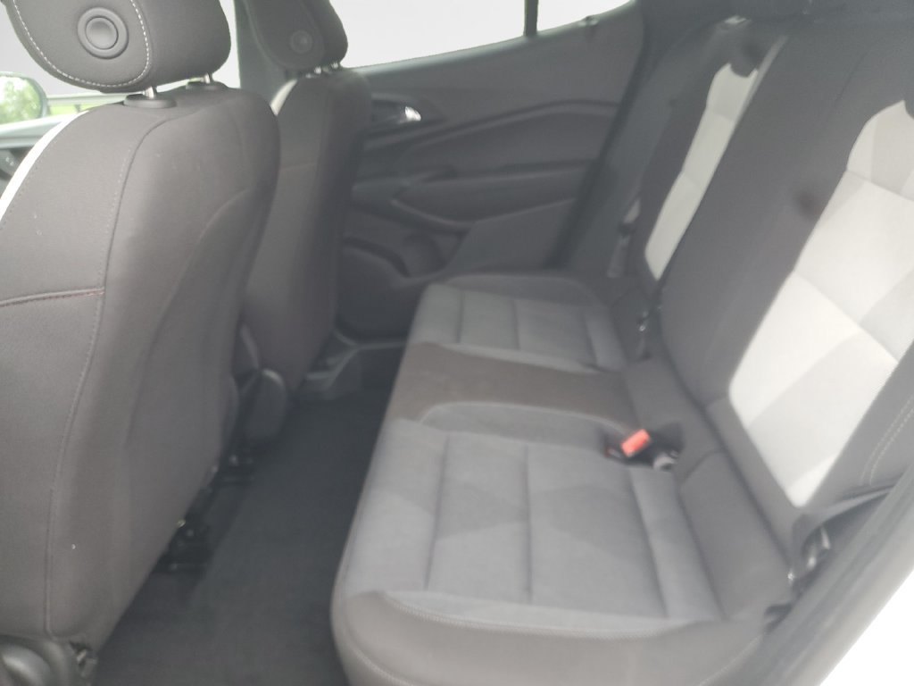 Used 2024 Chevrolet Trax RS w/ Driver Confidence Package FWD image 24