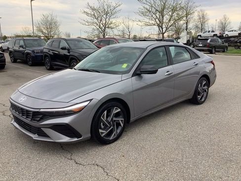 Certified 2025 Hyundai Elantra Sport w/ Cargo Package FWD image 1