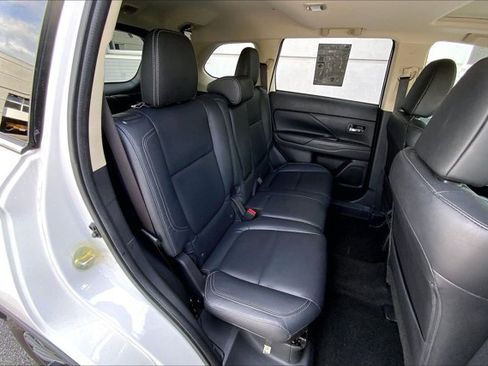 Used 2019 Mitsubishi Outlander GT AWD/4WD image 27