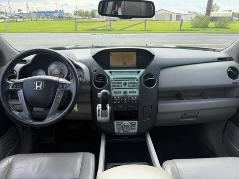 Used 2011 Honda Pilot Touring image 16
