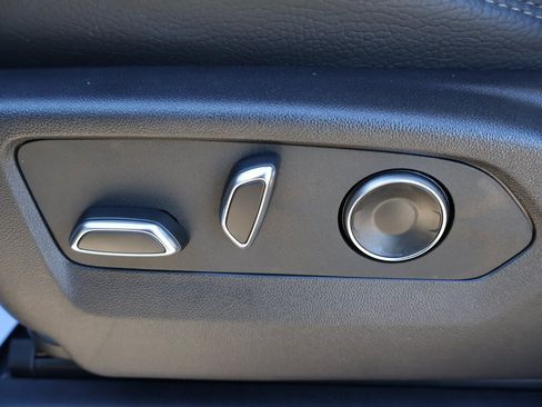 Used 2024 GMC Sierra 2500 Denali w/ Denali Reserve Package image 16