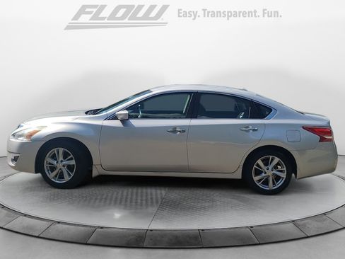 Used 2013 Nissan Altima 2.5 SV FWD image 5