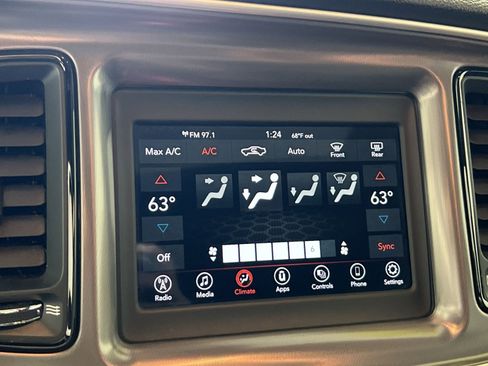 Used 2021 Dodge Challenger SXT image 21