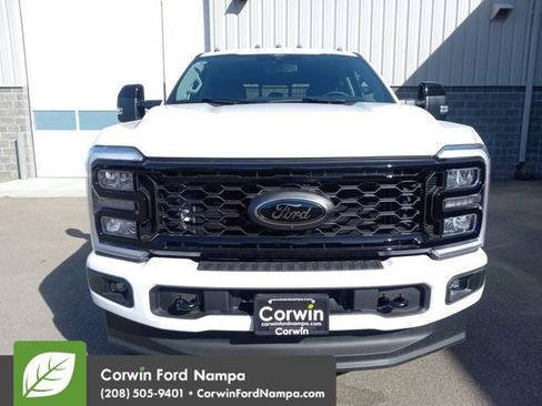 New 2026 Ford F350 Lariat w/ Black Appearance Package image 8