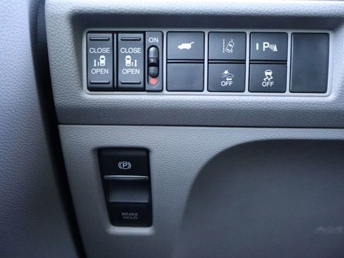 Used 2018 Honda Odyssey Elite image 21