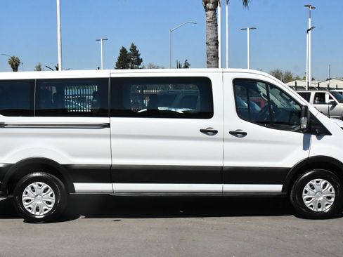 Used 2023 Ford Transit 350 XLT image 9