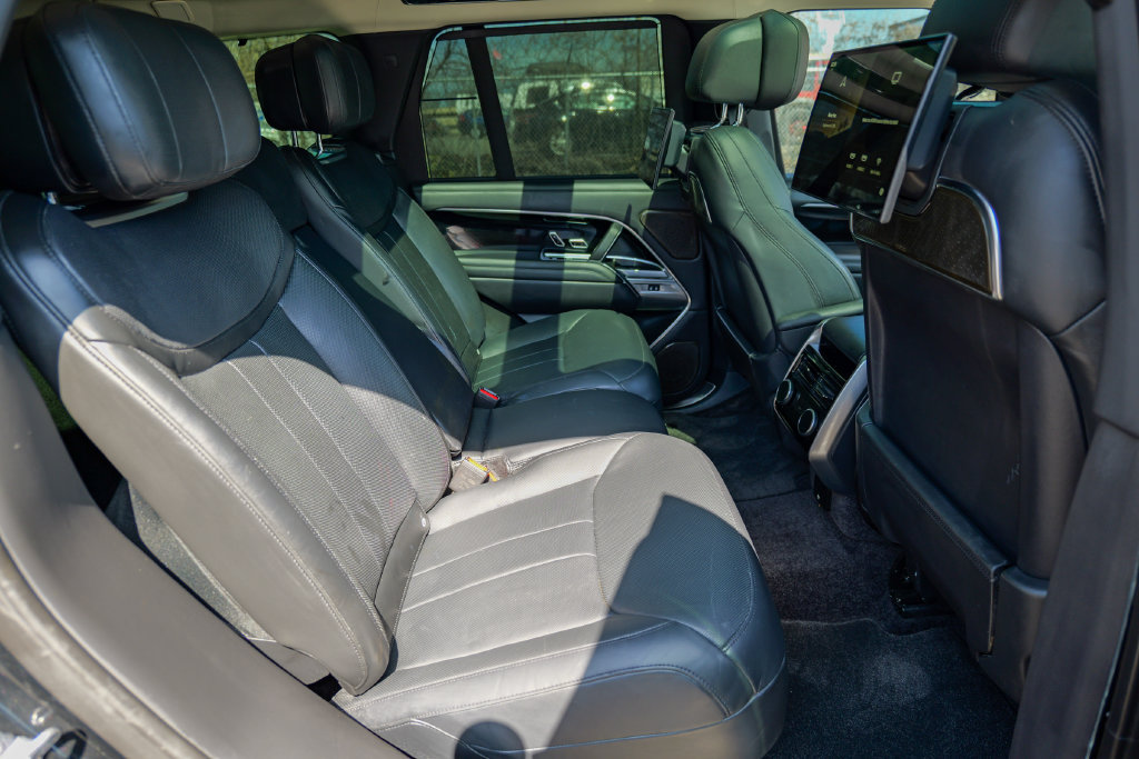 Used 2023 Land Rover Range Rover Autobiography AWD/4WD image 29