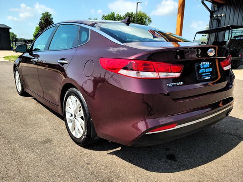 Used 2018 Kia Optima LX w/ 17" Alloy Wheels Package FWD image 6