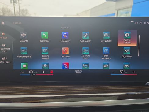 Used 2023 BMW X7 xDrive40i image 27