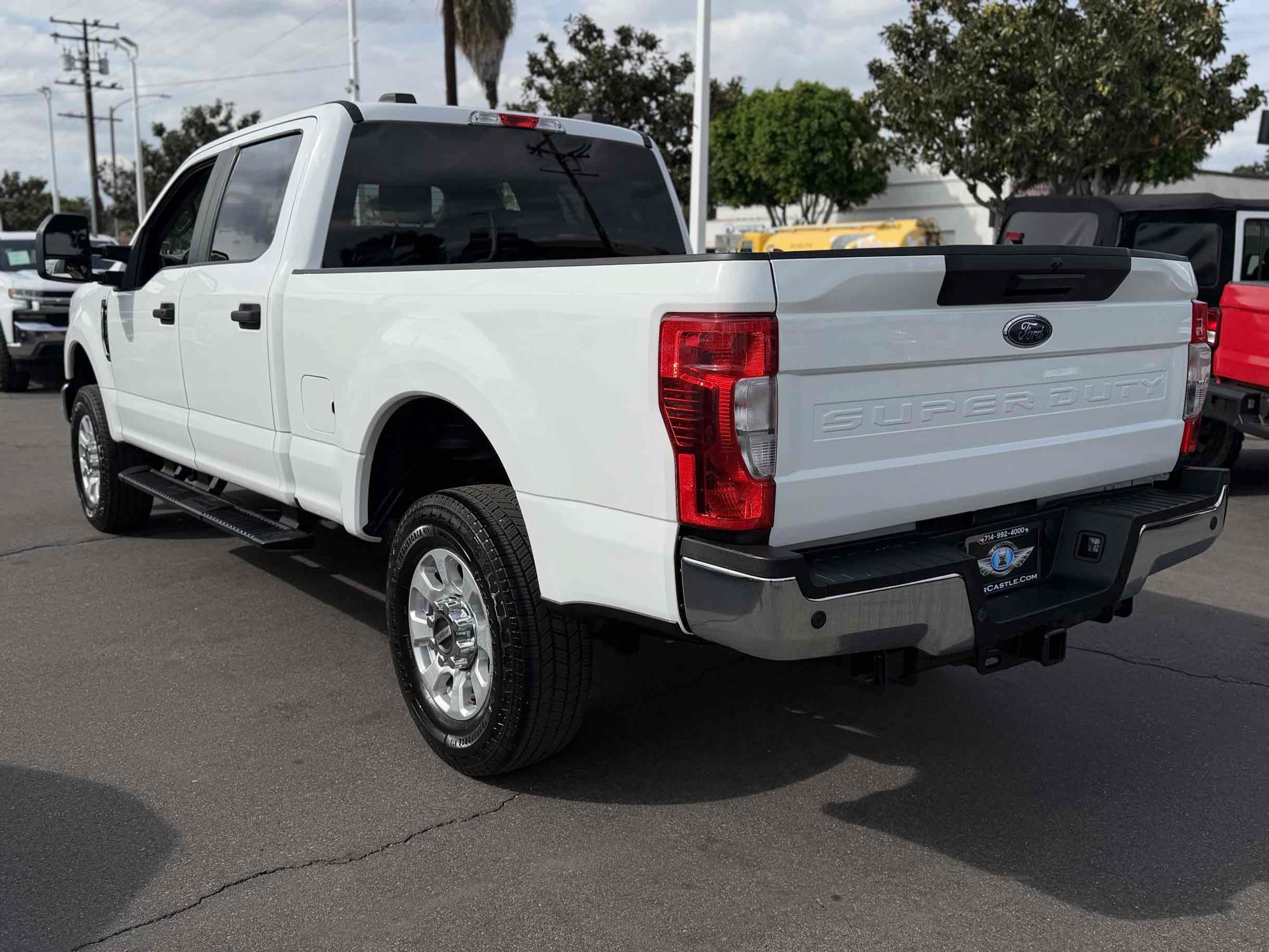 Used 2021 Ford F250 XL w/ Power Equipment Group AWD/4WD image 3