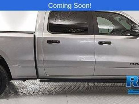 Used 2023 RAM 1500 Laramie AWD/4WD image 2
