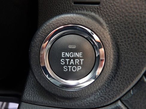 Used 2022 Subaru Outback Limited image 24