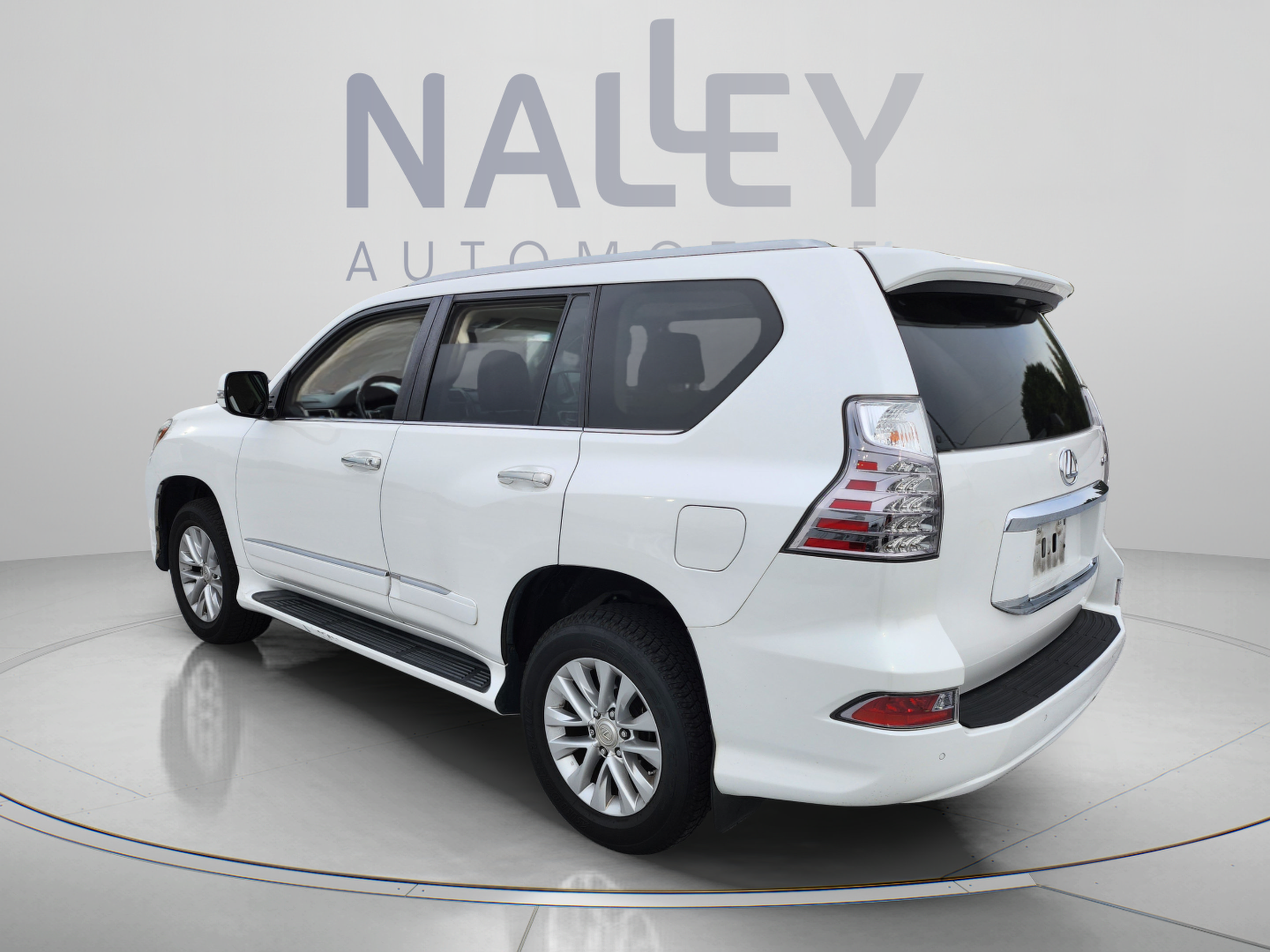 Used 2018 Lexus GX 460 Premium AWD/4WD image 4