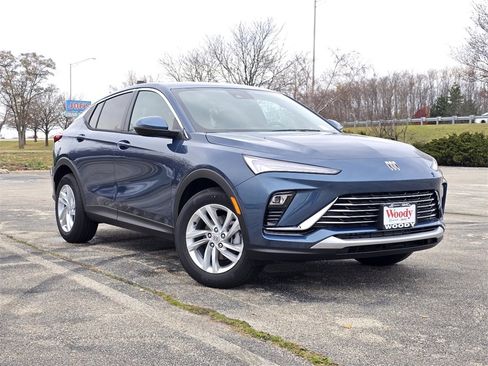 New 2026 Buick Envista Preferred image 2