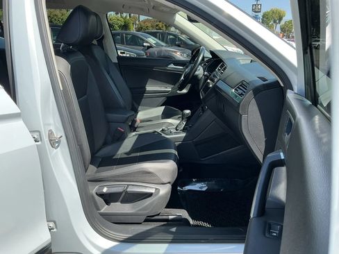 Used 2019 Volkswagen Tiguan SEL w/ 3rd Row Seat Package AWD/4WD image 18