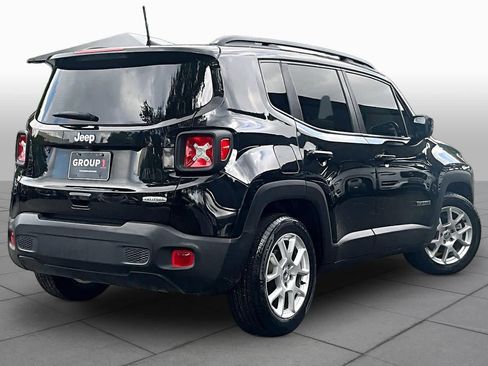 Used 2020 Jeep Renegade Latitude w/ Popular Equipment Group FWD image 13