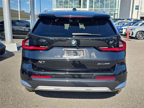 Used 2025 BMW X1 xDrive28i image 4