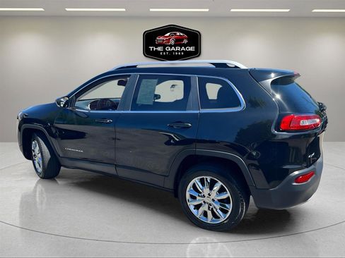 Used 2016 Jeep Cherokee Limited AWD/4WD image 3