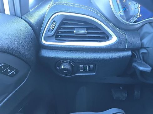 New 2026 Chrysler Pacifica Select w/ S Appearance Package image 43