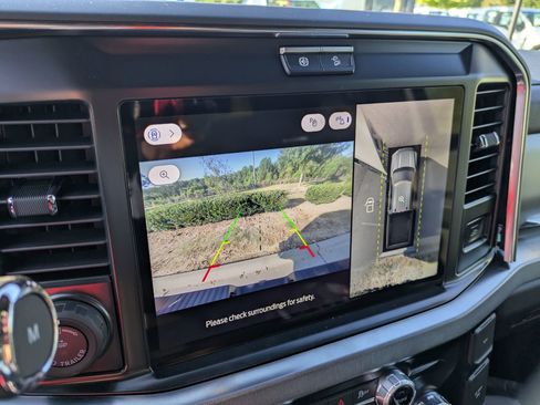 New 2026 Ford F250 Platinum w/ Tremor Off-Road Package image 23