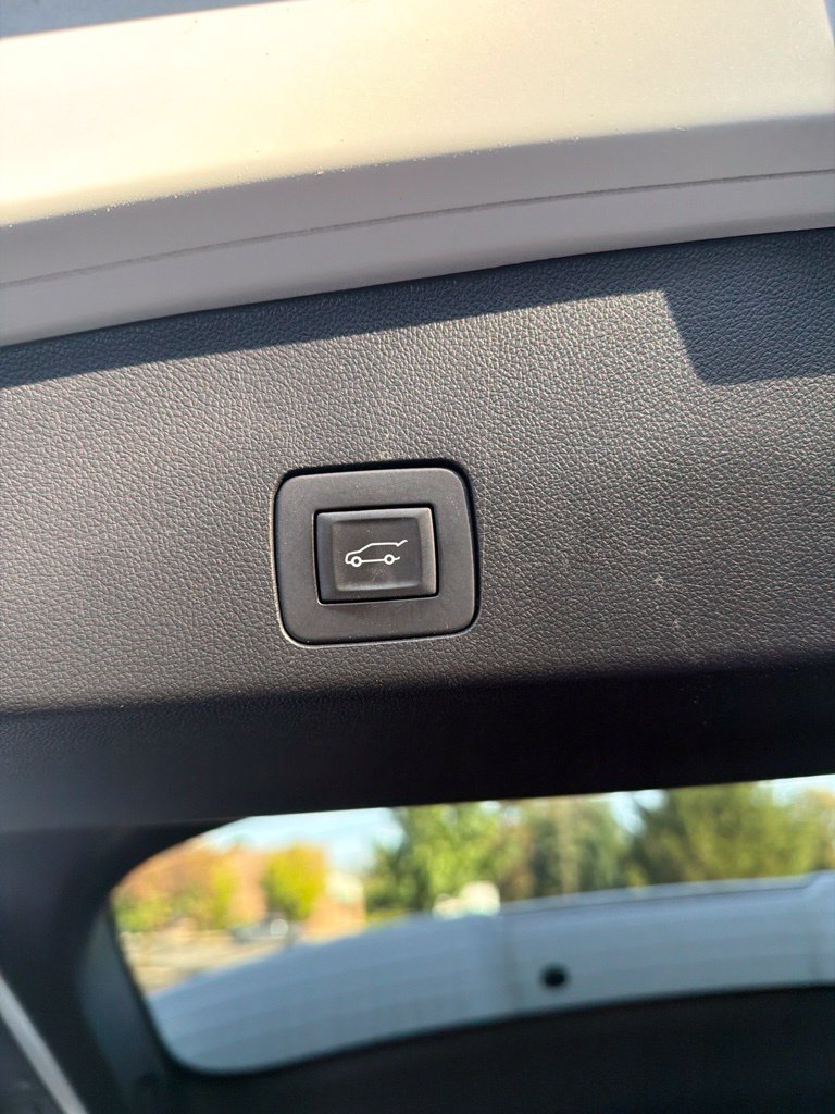Used 2023 Buick Encore GX Essence w/ Experience Buick Package AWD/4WD image 8