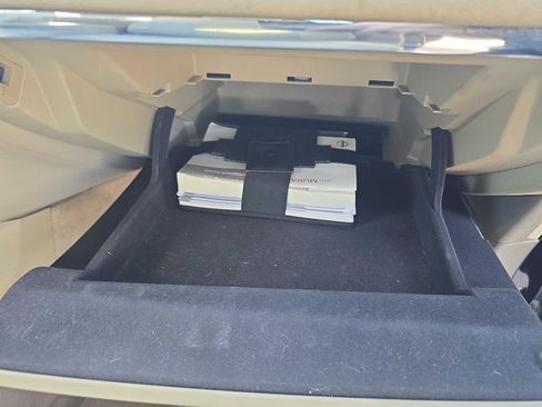 Used 2011 Nissan Murano SV image 24