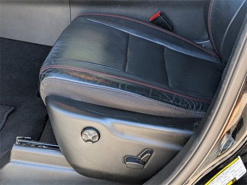 Used 2023 Dodge Durango GT image 21