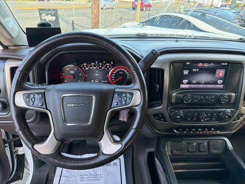 Used 2015 GMC Sierra 3500 Denali w/ Duramax Plus Package image 28