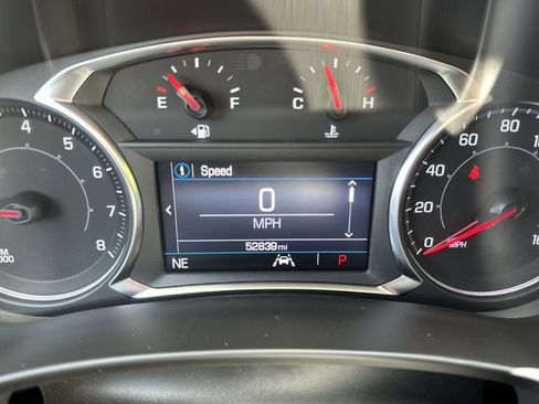 Used 2023 GMC Terrain SLE w/ Driver Convenience Package FWD image 12