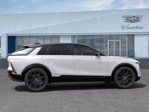 New 2025 Cadillac Lyriq Sport image 5